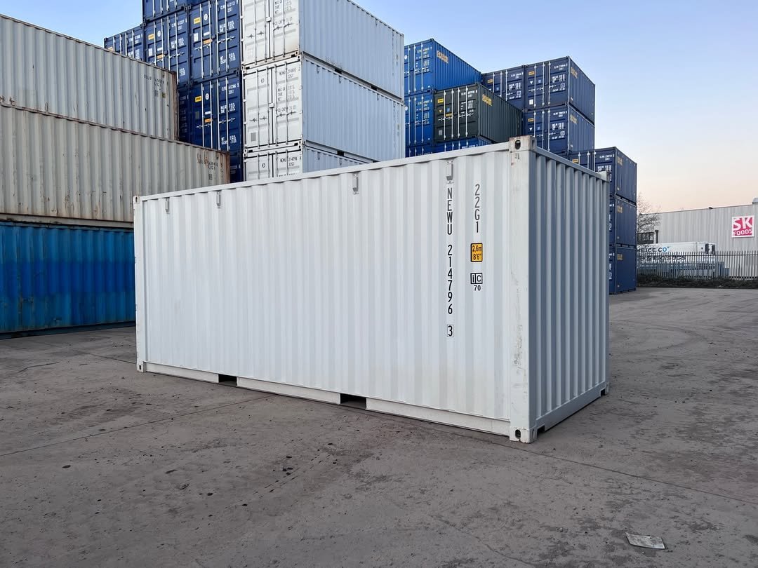 20ft shipping container (one trip) – white 20ft shipping container (one trip) – white