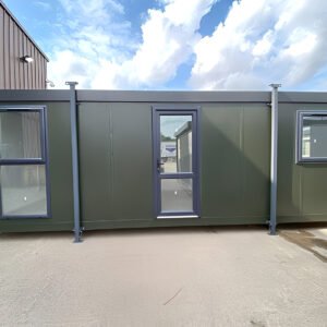 24ft x 10ft jackleg cabin (site cabin)